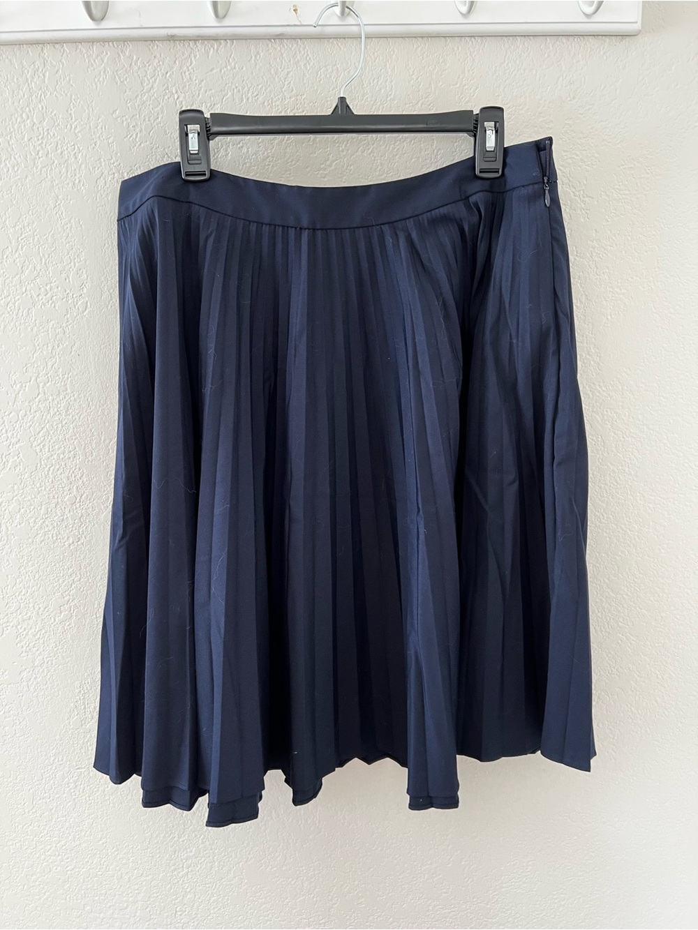 Pendleton Pleated Navy Skirt - Size 14
